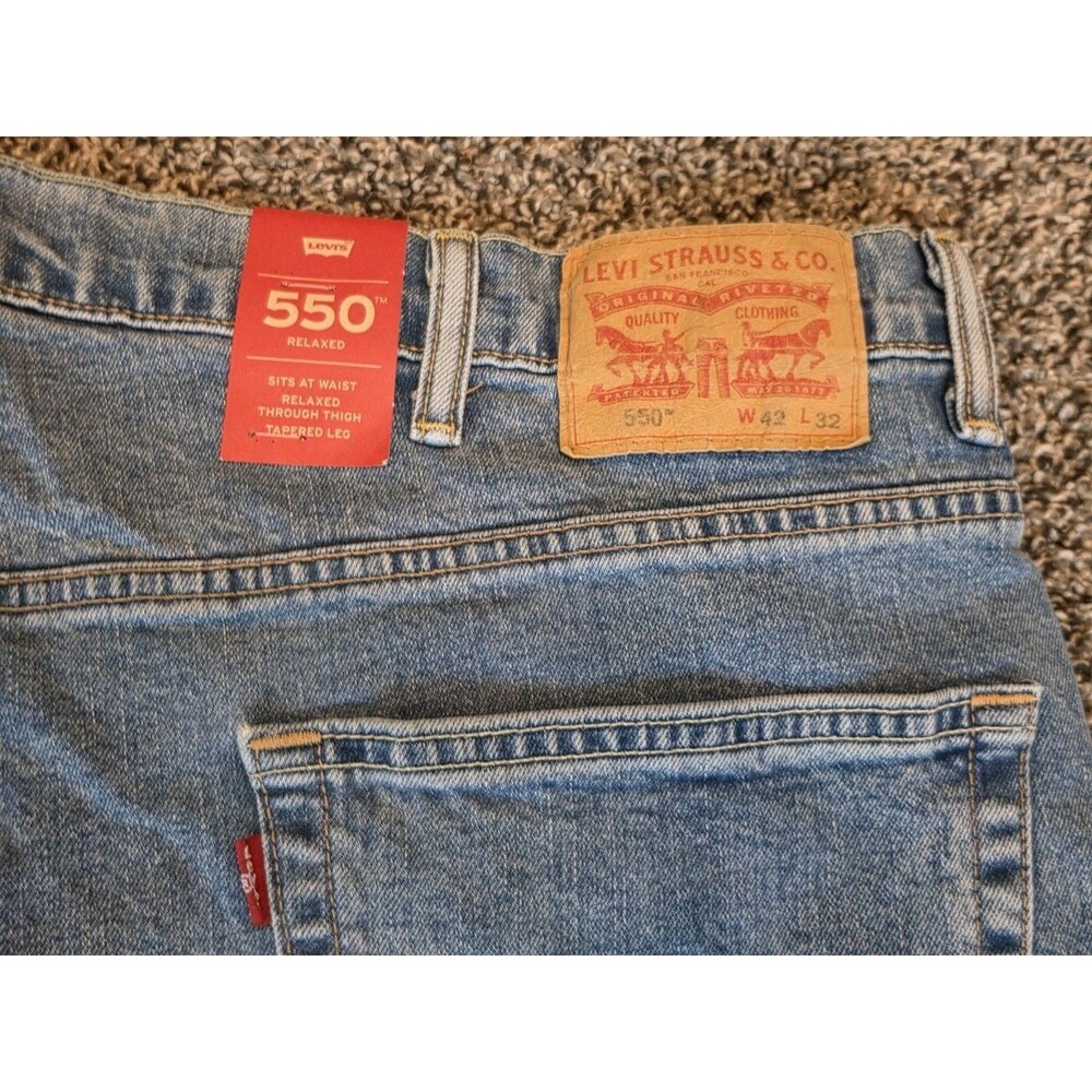 Levis 550 Straight Relaxed Fit Mens Denim Blue Jeans Size 42x32 Brand New